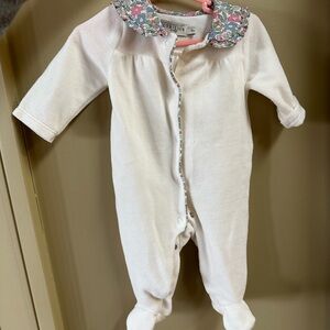 Cyrillus White Footed One-Piece with Floral Collar